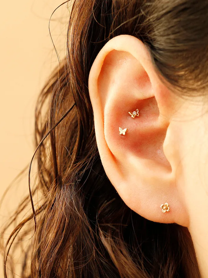 MinimalBijoux PreStyled Sets 14K Gold Mini Butterfly Flower Internally Threaded Labret Piercing 18G16G
