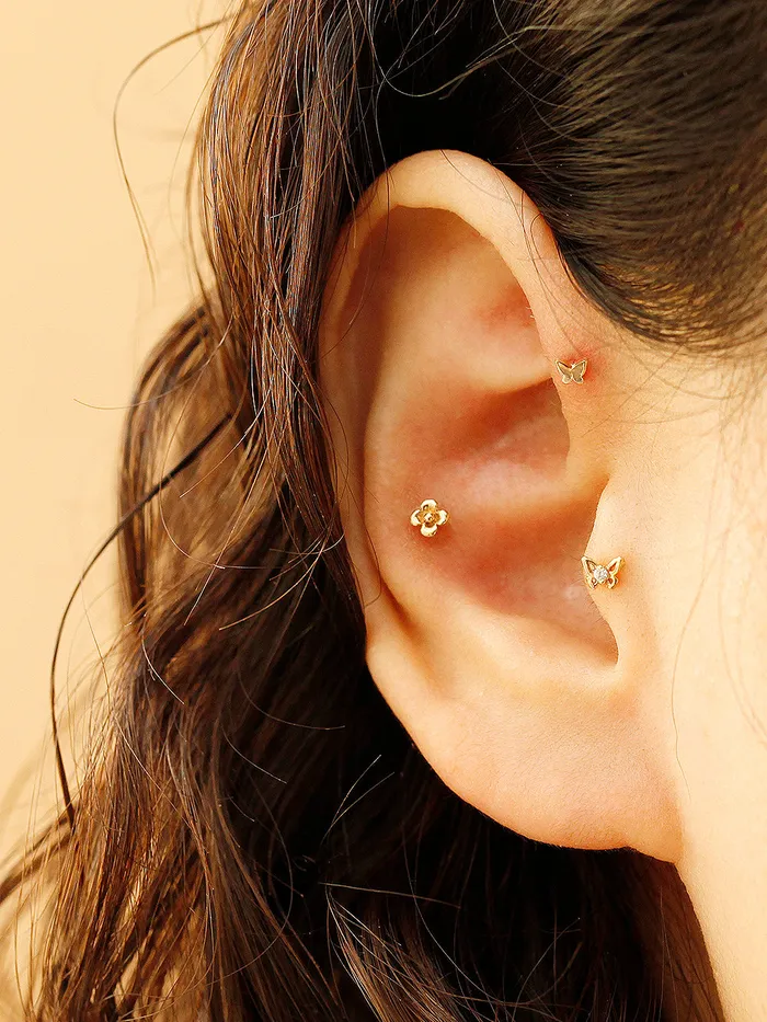 MinimalBijoux PreStyled Sets 14K Gold Mini Butterfly Flower Internally Threaded Labret Piercing 18G16G