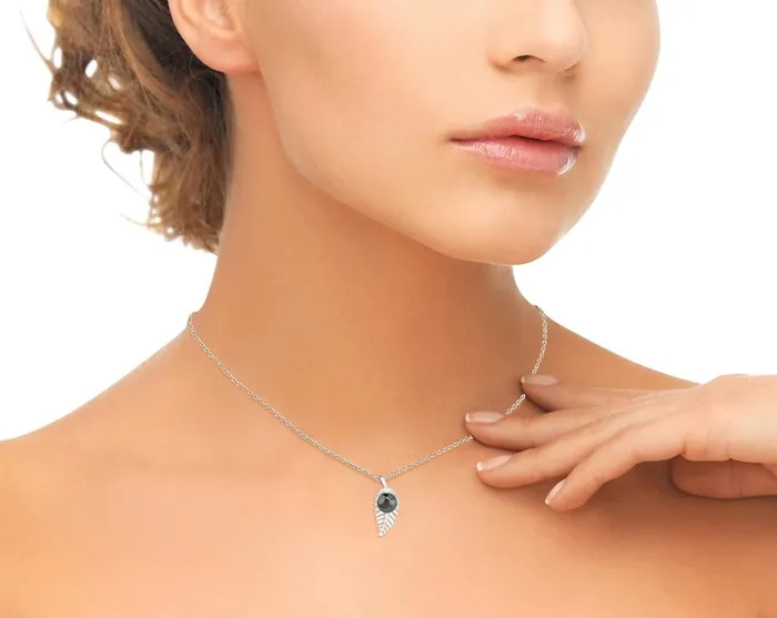 Necklaces Black Tahitian Pearl Bahia Pendant SPT