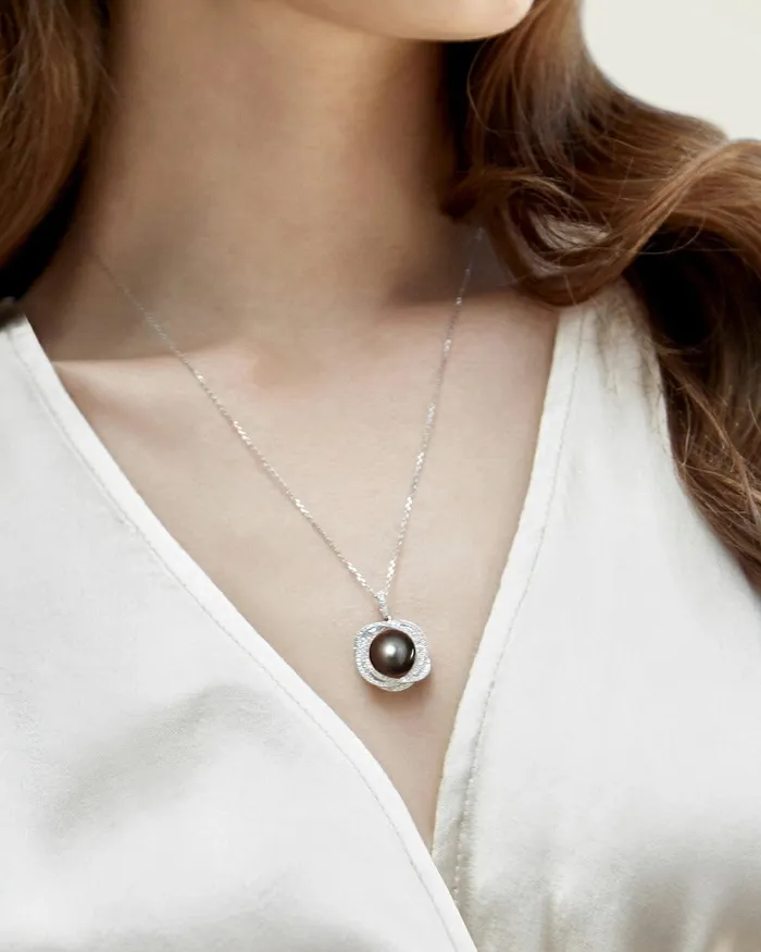 Necklaces SPT Tahitian South Sea Pearl Diamond Orion Pendant