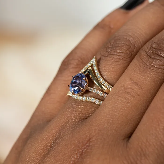 PreStyled Sets 224ct Oval Purple Madagascar Sapphire Lotus Six Prong Solitaire with Diamonds in 18k Rose Gold Anueva Jewelry