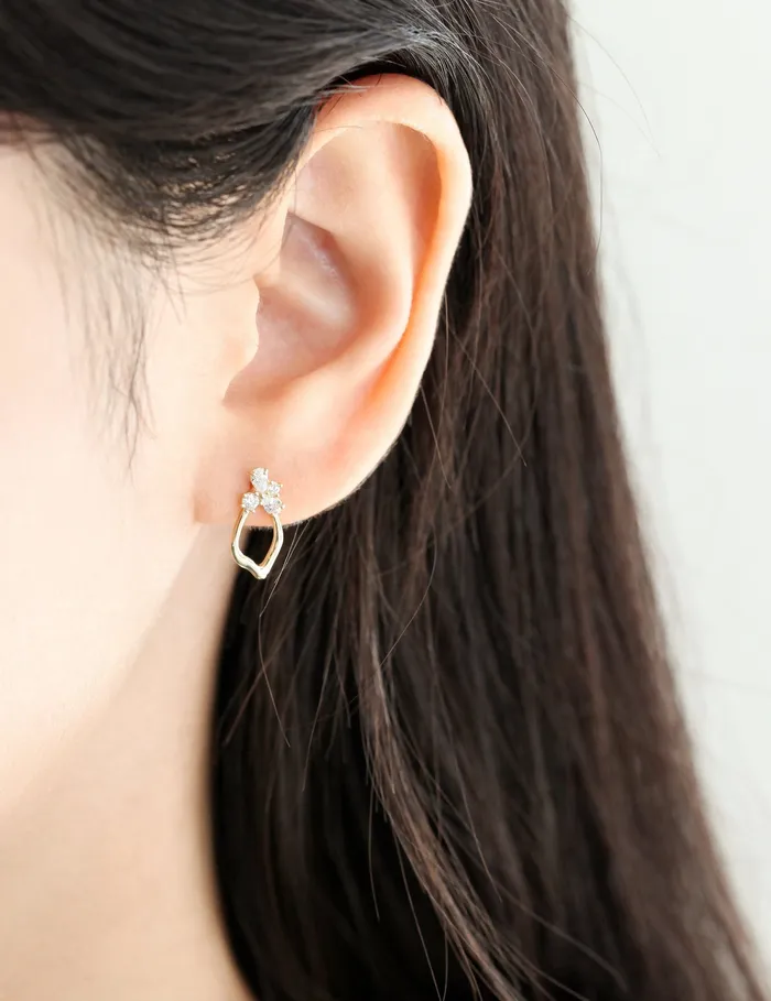 PreStyled Sets MinimalBijoux 14K gold CZ frame earlobe piercing 20g