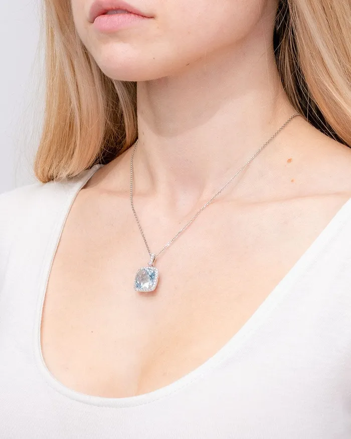 Princess Bride Diamonds 865ct Aquamarine Necklace Necklaces