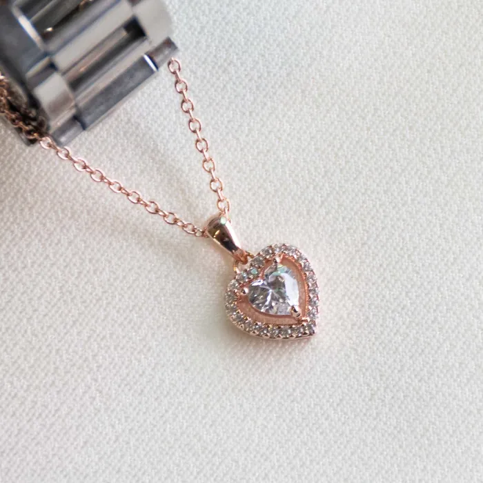 Upakarna Heart Watch Charm Charm Necklaces