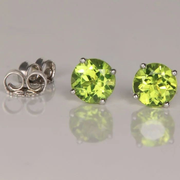 vendorunknown Earrings 14k White Gold Peridot Stud Earrings 142 Carats